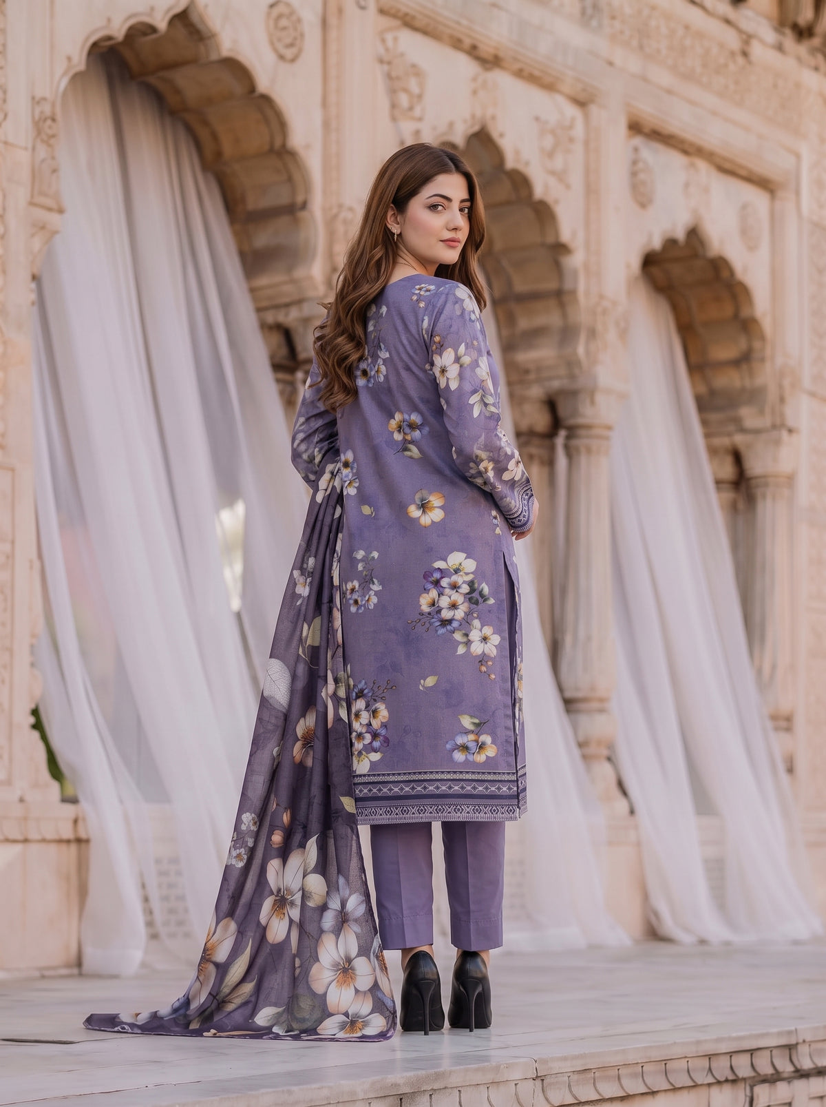 Gul-e-Saher – 3 Piece Printed Lawn Suit