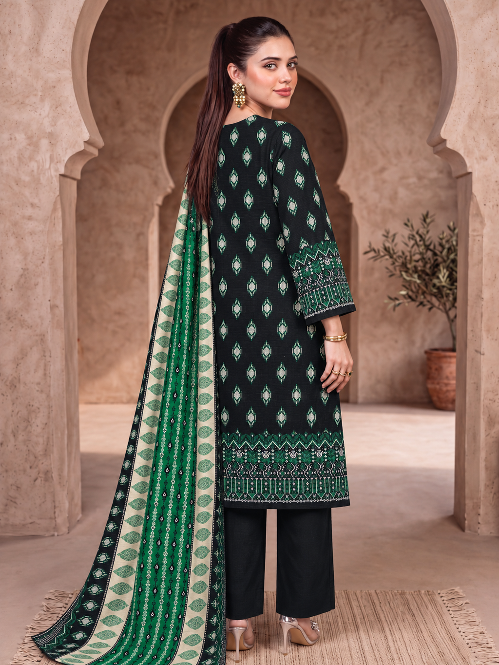 Khaddar Mehak 3-Piece Suit Vol 3 (Design 4)