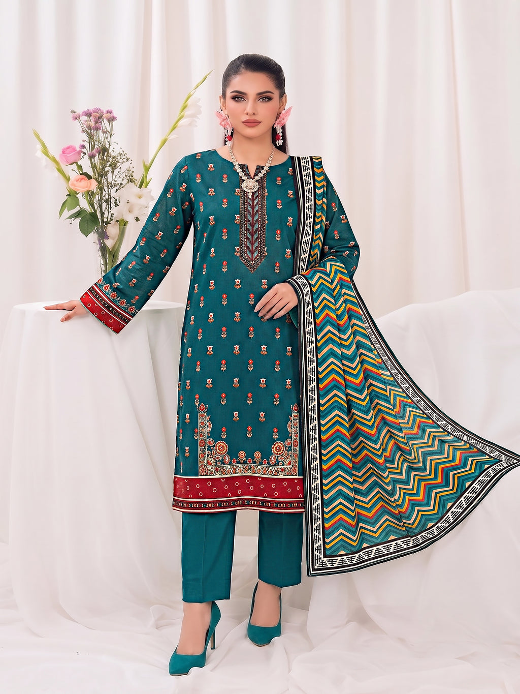 Mayal – 3 Piece Printed Suit