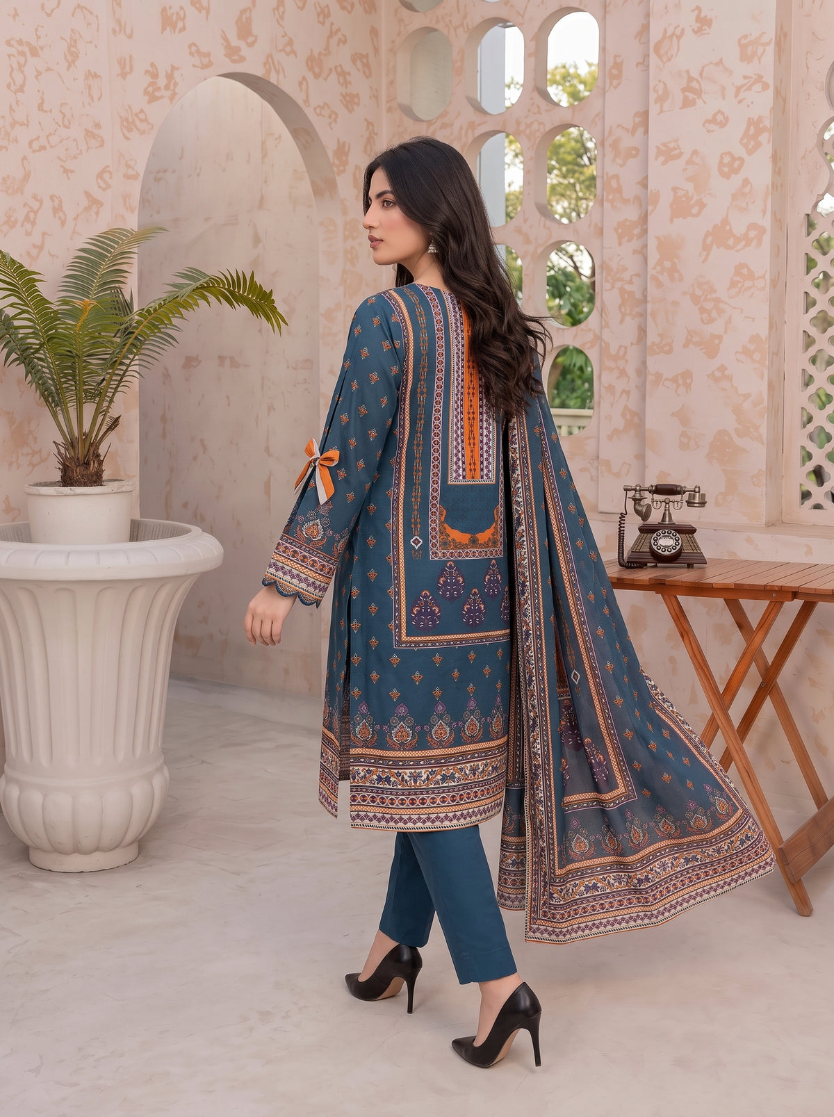 Roha Khaddar Printed Suit Vol 1 (Design 4)