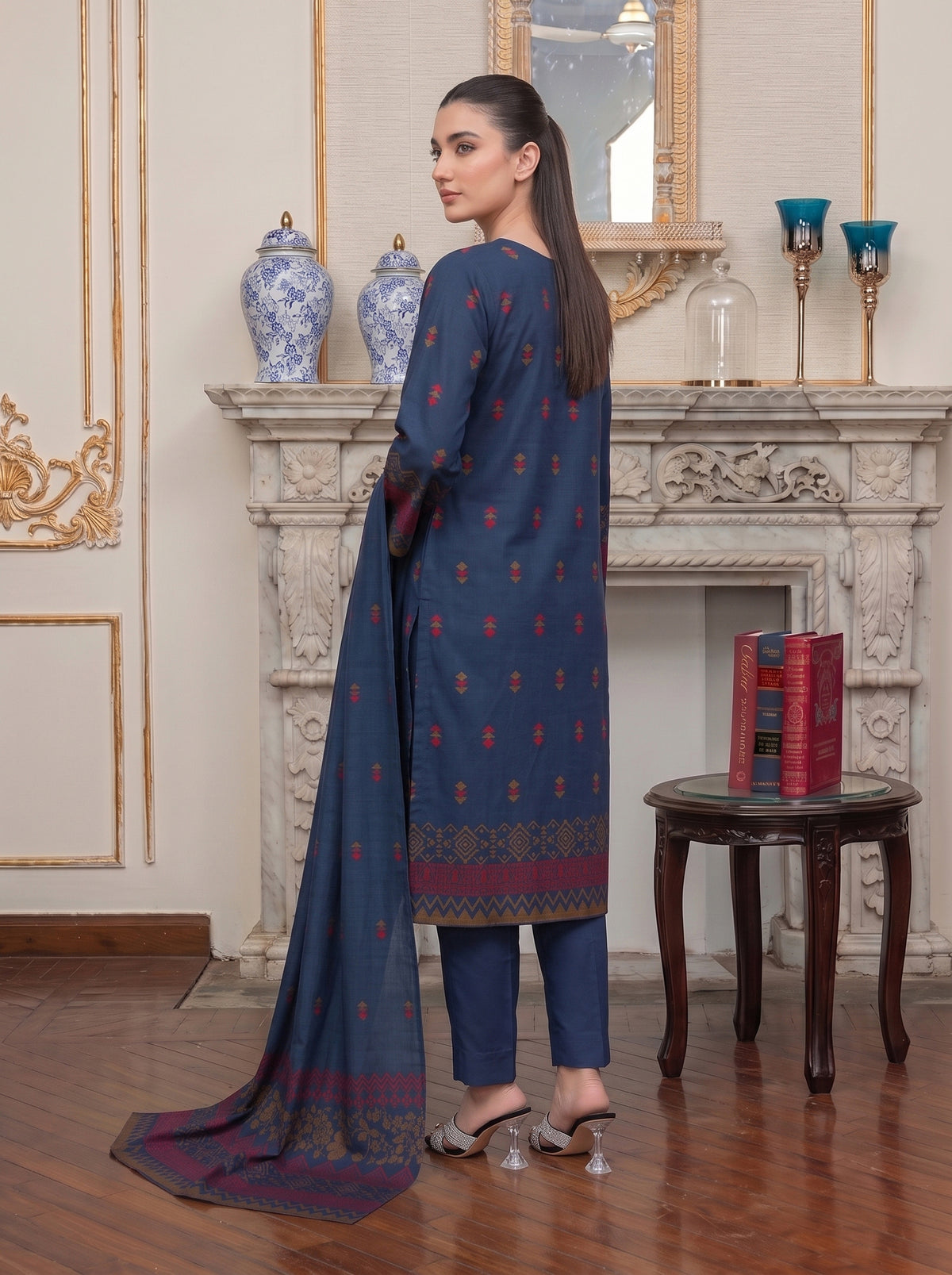 Saqaafah – 3 Piece Printed Lawn Suit