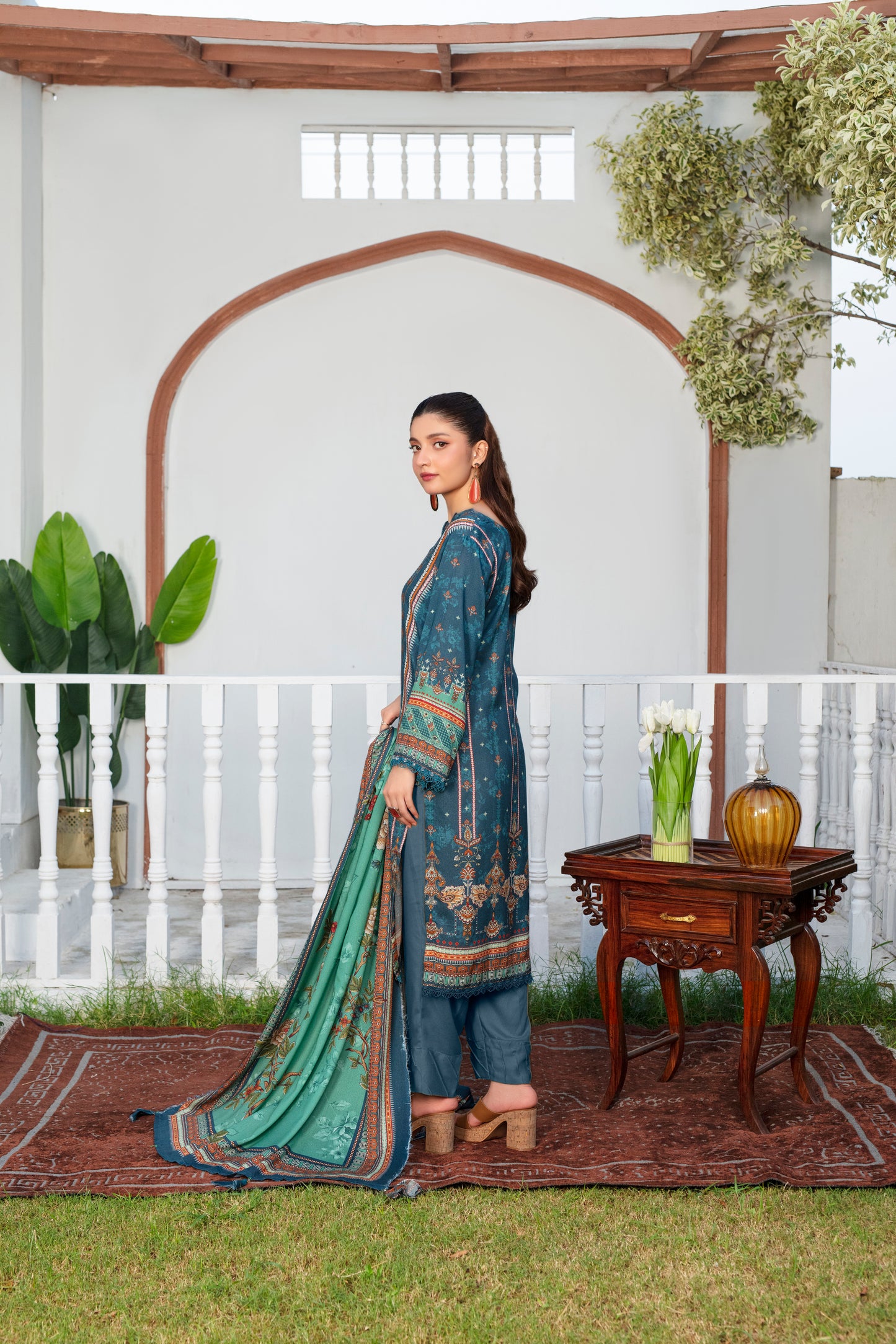 Unstitched Printed Viscose Karandi 3 Piece