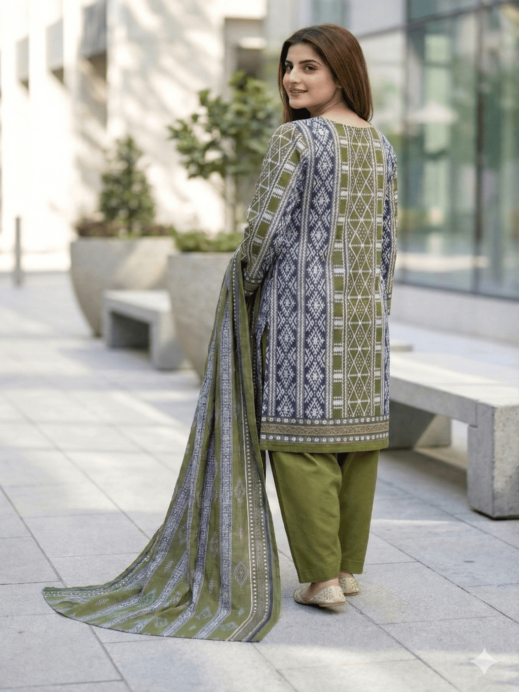 Unstitched Printed Lawn 3 Piece Suit