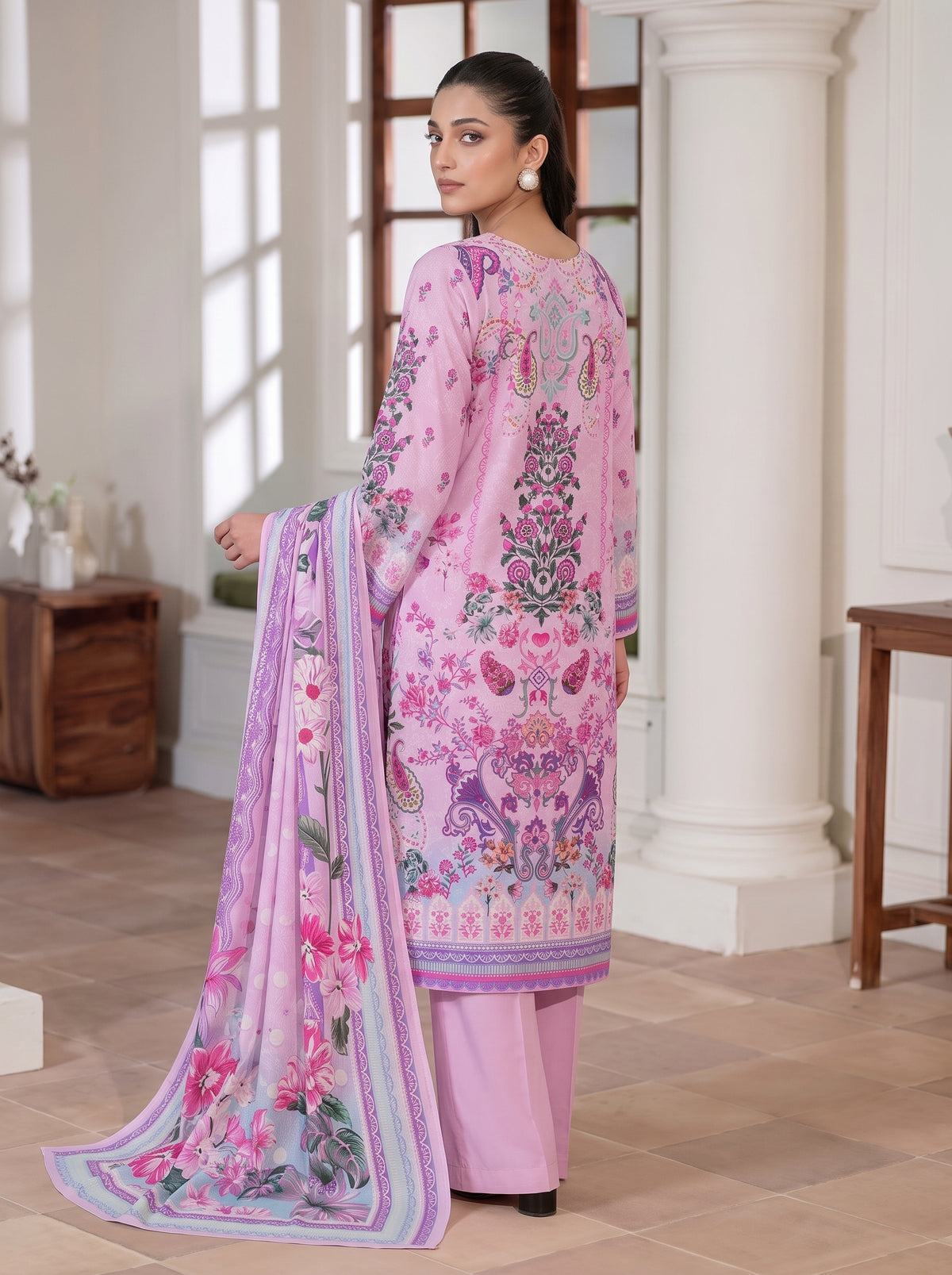 Gul-e-Saher – 3 Piece Printed Lawn Suit