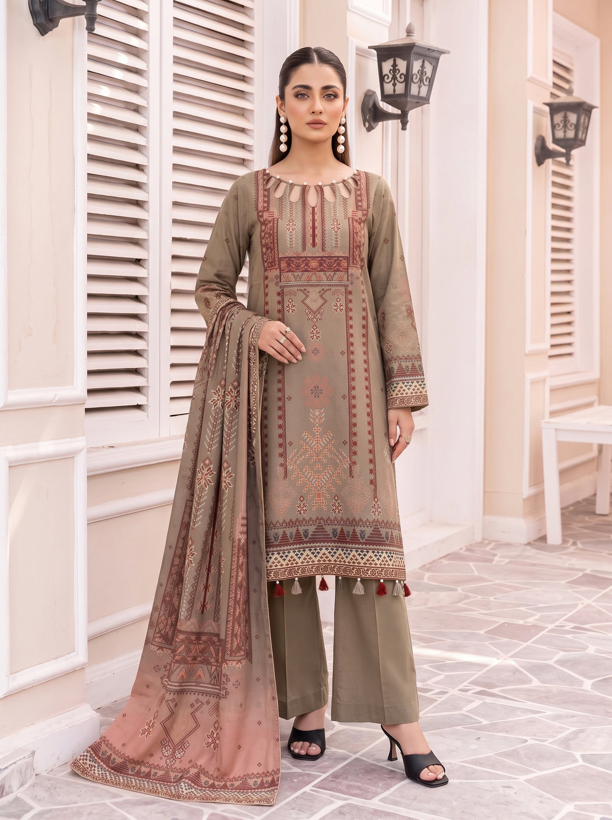 Roha Khaddar Printed Suit Vol 3 (Design 10)