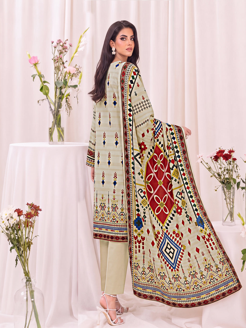 Mayal – 3 Piece Printed Suit