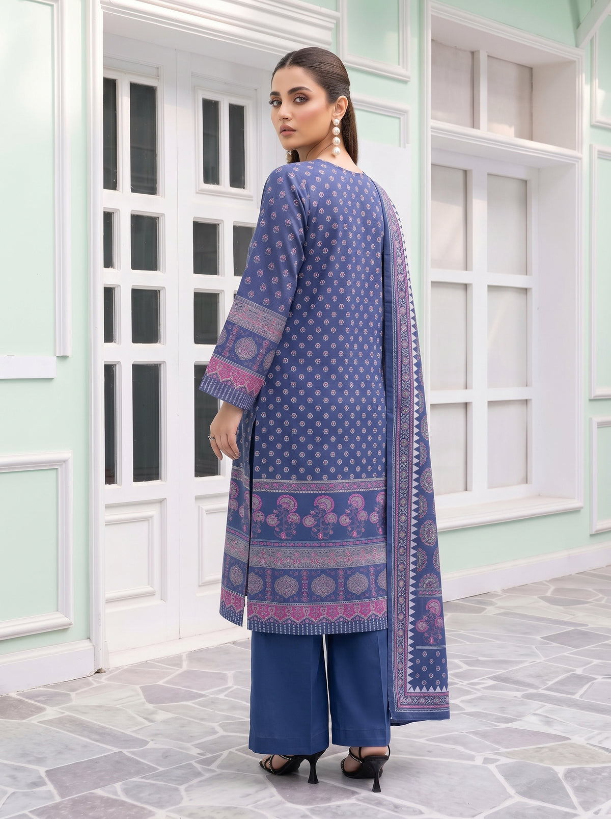 Roha Khaddar Printed Suit Vol 3 (Design 3)