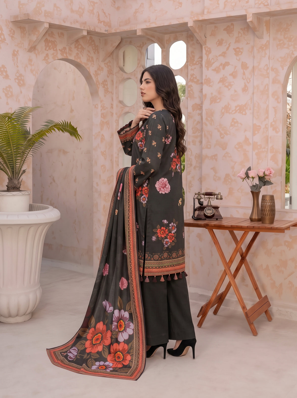 Roha Khaddar Printed Suit Vol 1 (Design 7)