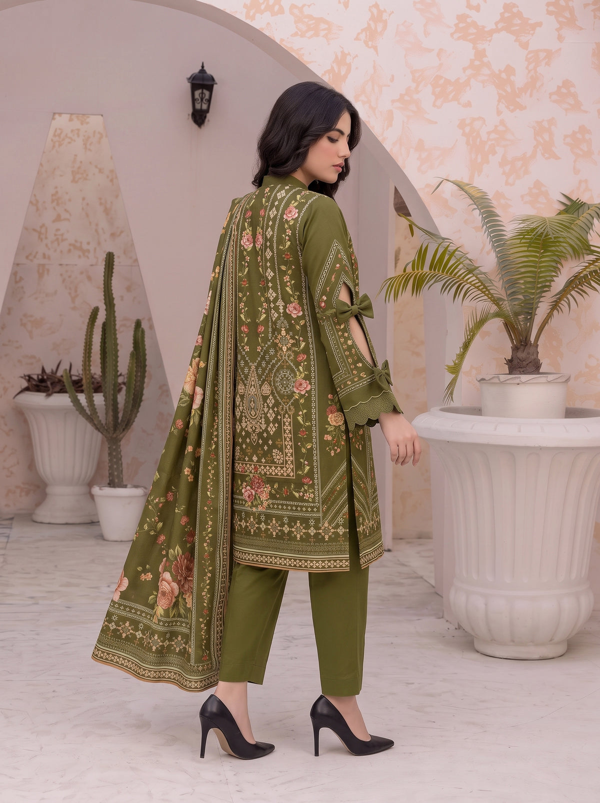 Roha Khaddar Printed Suit Vol 1 (Design 8)