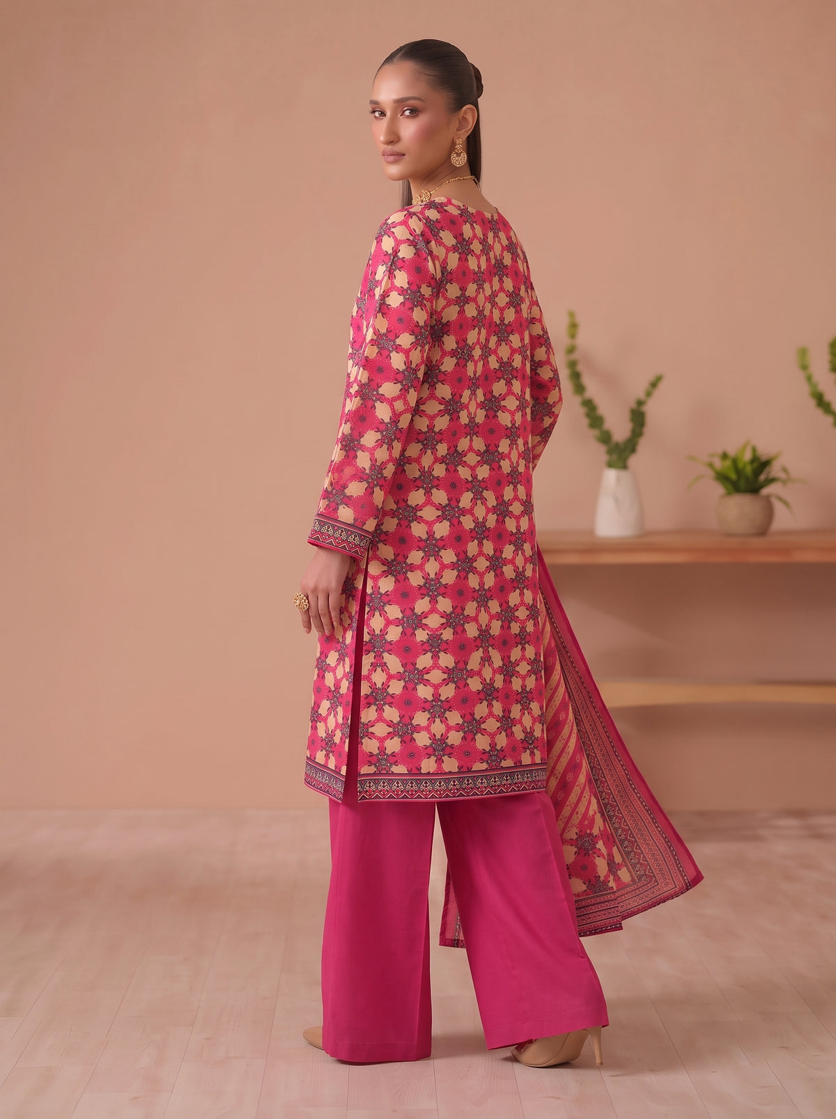 Khaddar Mehak 3-Piece Suit