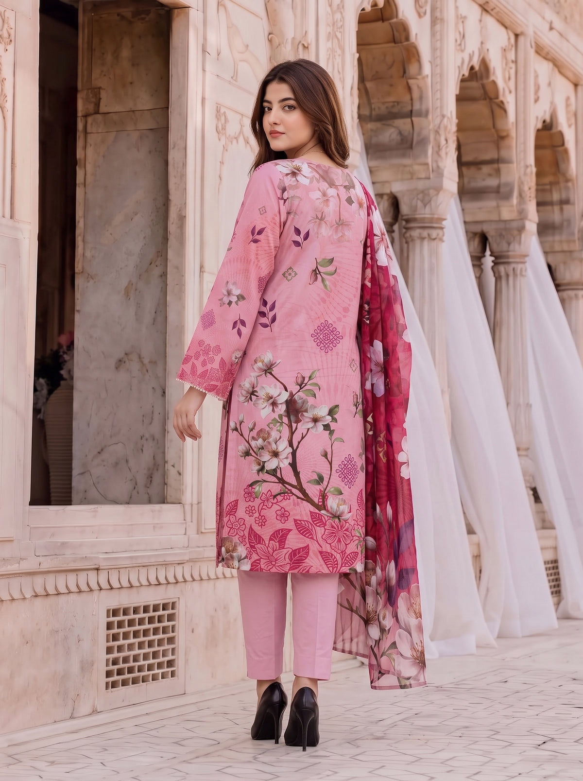 Gul-e-Saher – 3 Piece Printed Lawn Suit