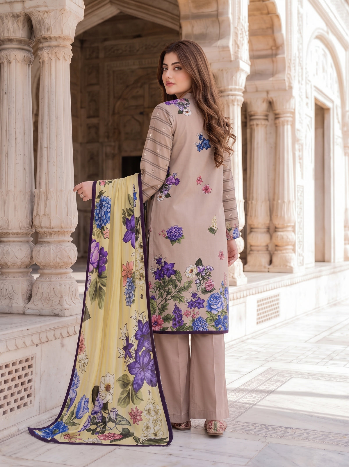 Gul-e-Saher – 3 Piece Printed Lawn Suit