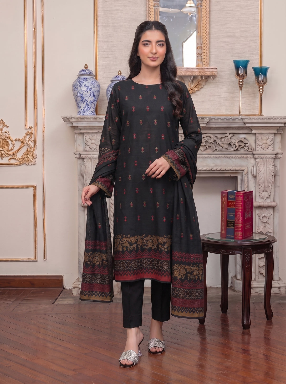 Saqaafah – 3 Piece Printed Lawn Suit