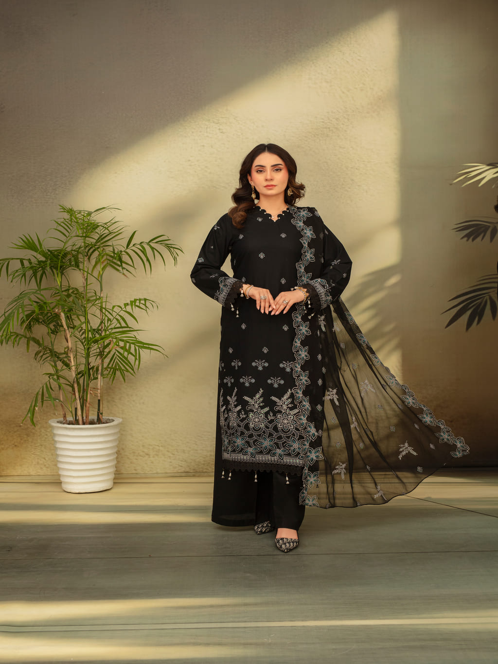 Unstitched Printed Lawn 3 Piece Suit