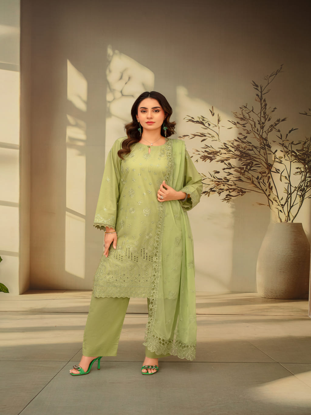 Unstitched Printed Lawn 3 Piece Suit