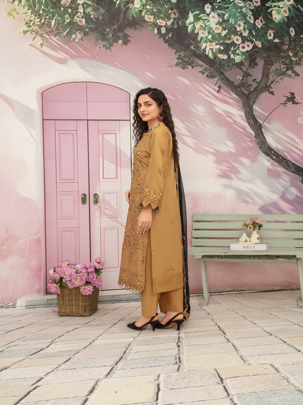 Unstitched Printed Lawn 3 Piece Suit